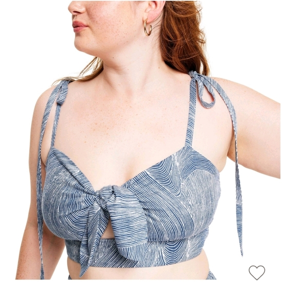 Fe Noel Blue and White Crop Top - Picture 1 of 9